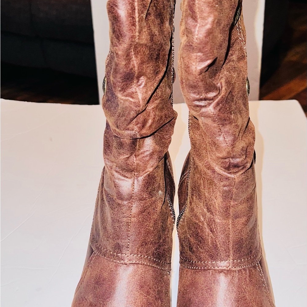 Barefoot Dreams Tan Heeled Boots